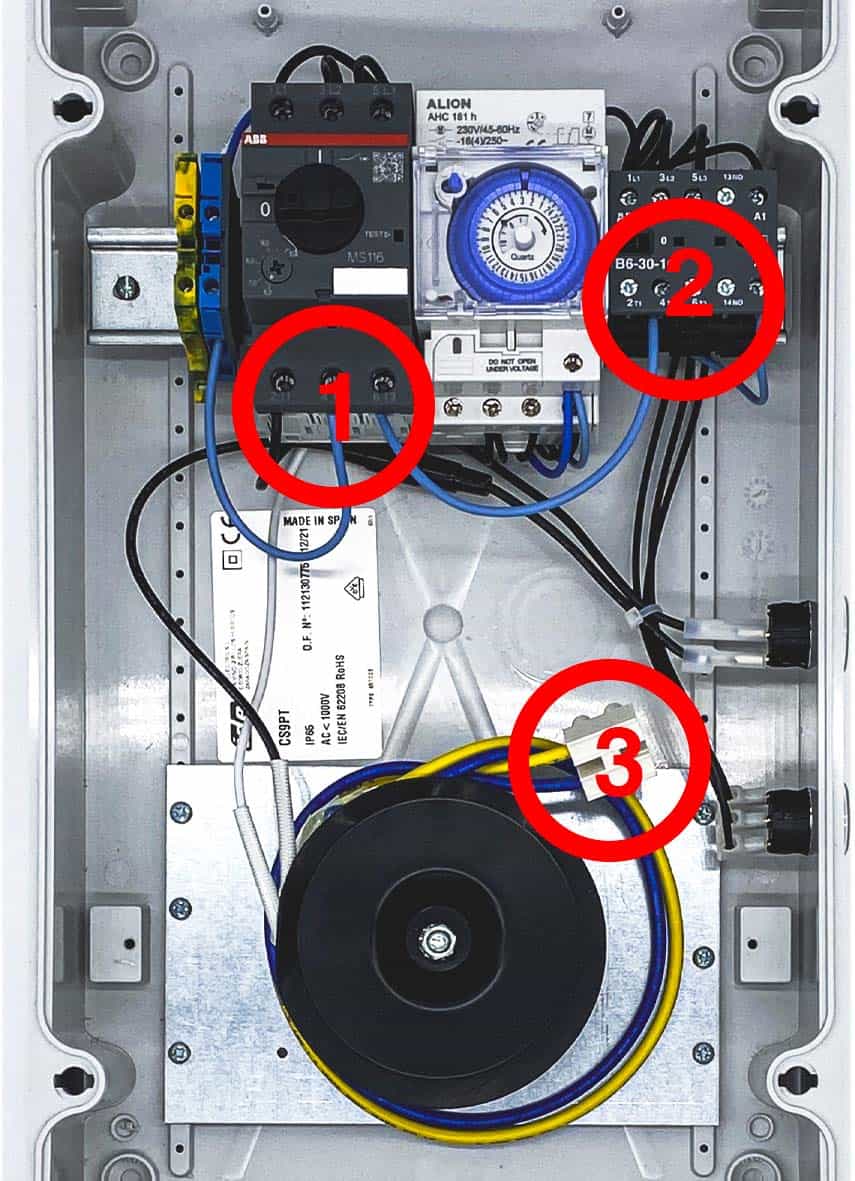 Intérieur coffret électrique piscine Profil